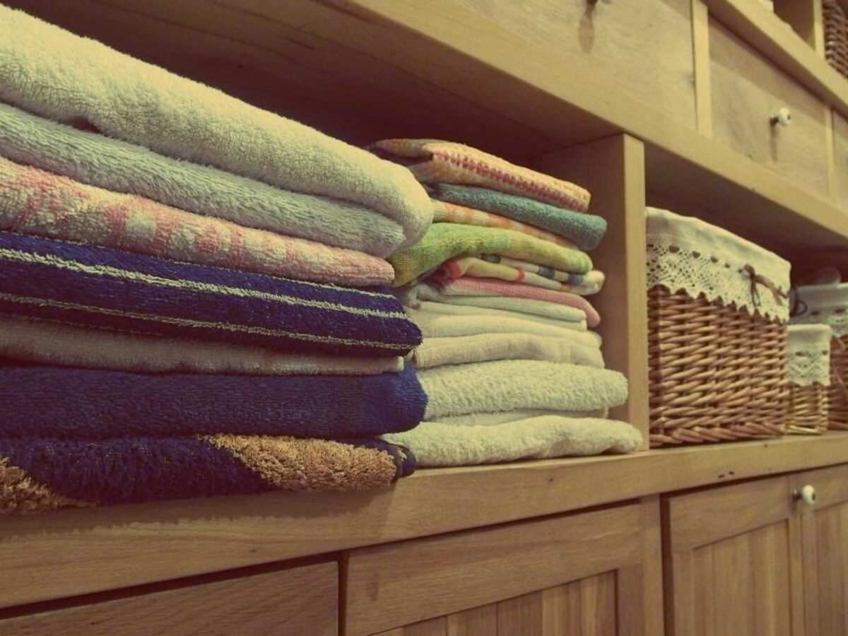 Du linge de maison propre, plié et rangé